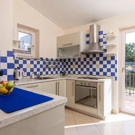 Holiday home Awesome In With Outdoor Swimming Pool *